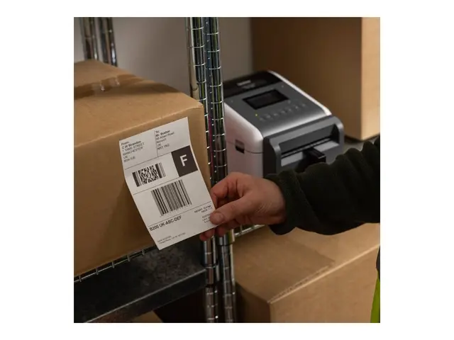 Brother - Fjernbart adhesiv Roll (10.6 cm x 51.8 m) 74 g/m² 9 rull...