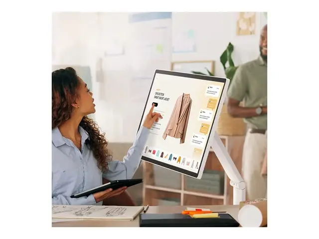 LG 32U889SA-W - LCD-skjerm Smart 32" (31.5" synlig) berøringsskjer...