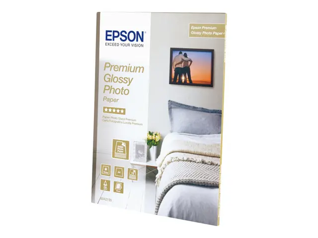 Epson Premium Glossy Photo Paper - Blank - A4 (210 x 297 mm) 15 ar...