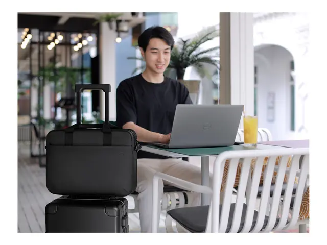 Dell EcoLoop Pro CC5623 - Notebookbæreveske inntil 16" svart
