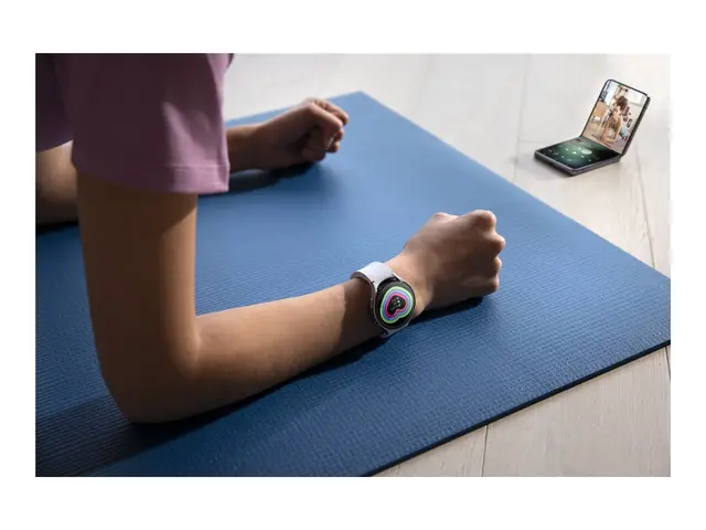 2nd-B Galaxy Z Flip5 256 Gray B-grade | Brukt 2 års garanti Grade ...