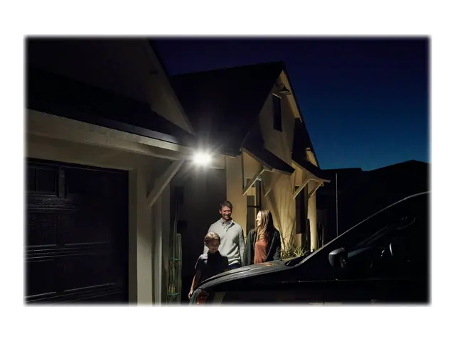 Arlo Pro 3 Floodlight Camera - Nettverksovervåkingskamera innendør...