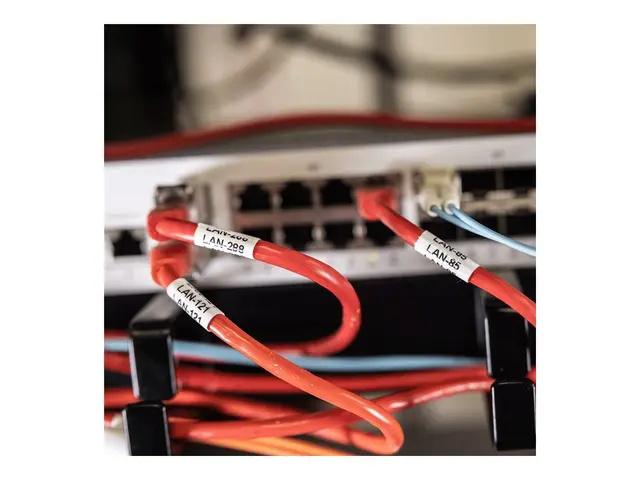 Brother P-Touch PT-E720BT - Etikettskriver termotransfer Rull (2,4...
