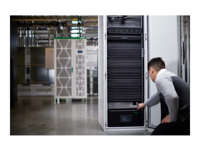 APC Smart-UPS Ultra On-Line - UPS (rackmonterbar/ekstern) AC 220-2...