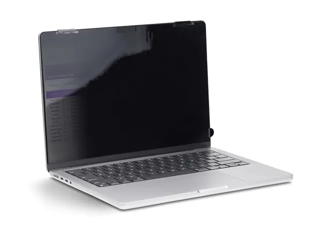 StarTech.com 14-inch MacBook Pro 21/23 Laptop Privacy Screen, Anti...