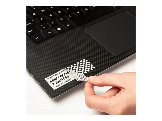 Brother TZe-SE5 - Svart på hvitt Rull (2,4 cm x 8 m) 1 kassett(er)...