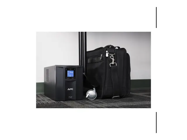 APC Smart-UPS SMC1000IC - UPS - AC 220/230/240 V - 600 watt - 1000...