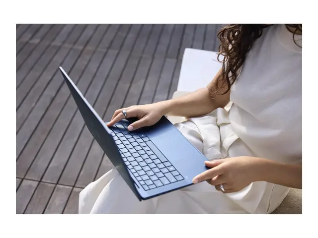HP EliteBook X G2a Notebook Next Gen AI - 14" - AMD 435 - 32 GB RA...
