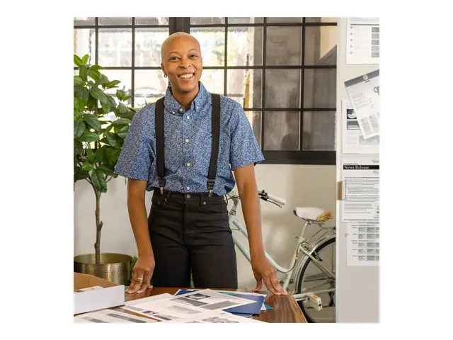 HP 90A - Svart original LaserJet tonerpatron (CE390A) for Enterpri...