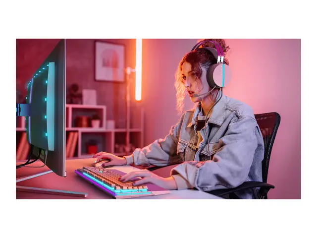 Philips Evnia 8000 27M2N8500 - OLED-skjerm gaming 27" (26.5" synli...