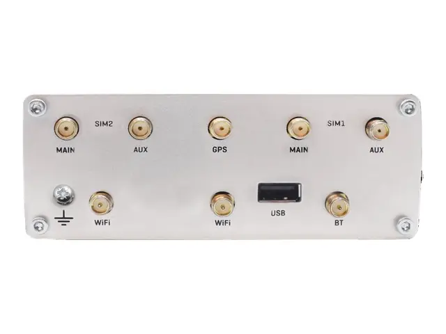 Teltonika RUTX12 - Trådløs ruter WWAN 4-portssvitsj 1GbE, Modbus W...