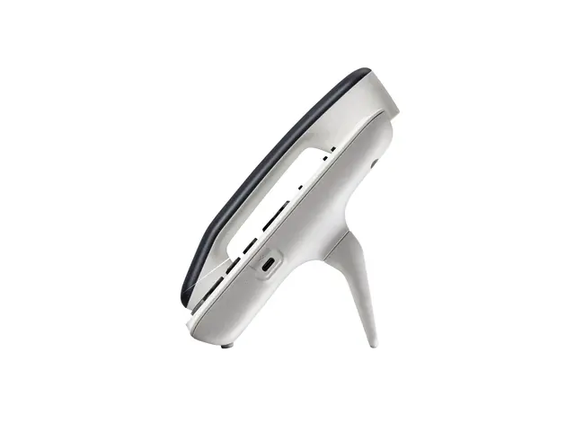 HP Poly Edge E100 - VoIP-telefon med anrops-ID/samtale venter trev...