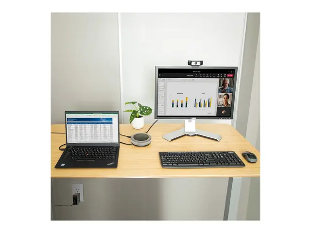 StarTech.com USB-C Conference Speaker Mini Dock, Portable Boardroo...