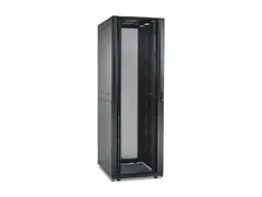 APC NetShelter SX Enclosure with Sides Rack - svart - 48U - 19&quot; - TAA-samsvar - for P/N: SMT2200I2U-BR, SMTL750RM2UC, SMX2200R2HVNC, SMX3000HVTUS, SUA5000RMI5U
