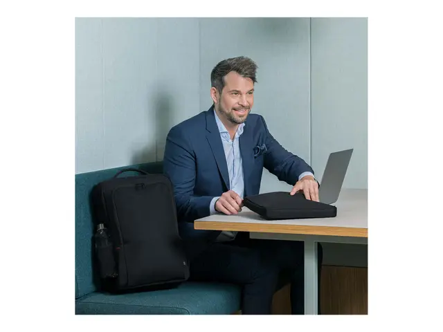 DICOTA Eco Plus BASE - Notebookryggsekk - 13" - 15.6" - svart