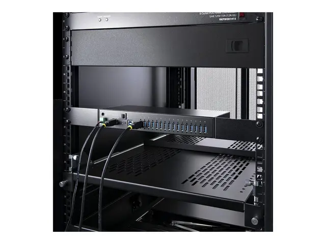 StarTech.com 16-Port Industrial USB 3.0 Hub 5Gbps, Metal, DIN/Surf...