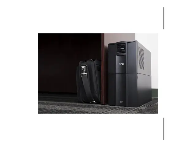 APC Smart-UPS SMT3000IC - UPS - AC 220/230/240 V - 2700 watt - 300...