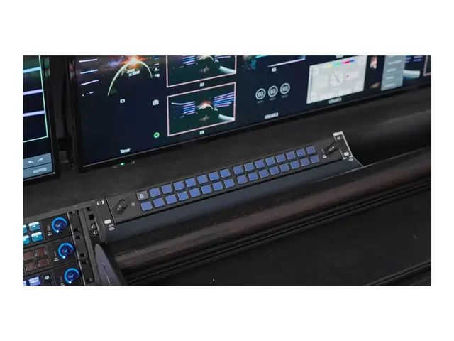 Elgato Stream Deck Studio - Tastegruppe - med NFC - bakbelysning -...