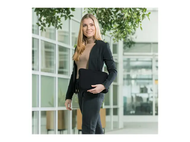 DICOTA Eco BASE - Notebookhylster - 10" - 11.6" - svart