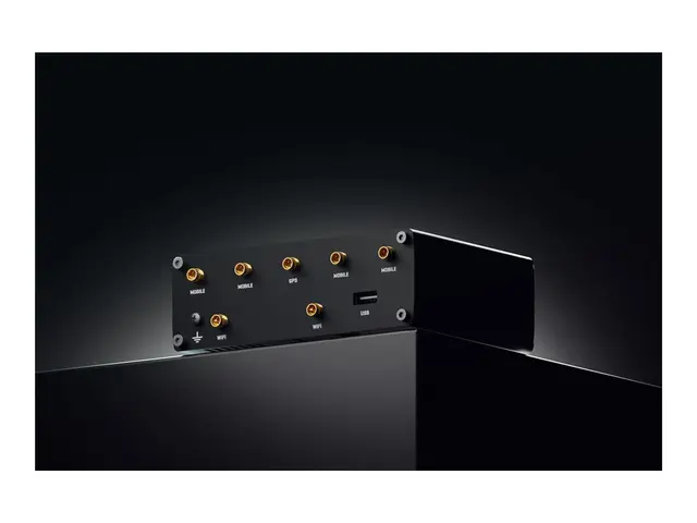 Teltonika RUTX50 - Trådløs ruter WWAN 4-portssvitsj DNP3, 1GbE, Mo...