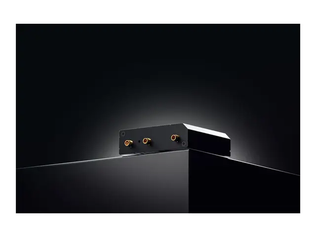 Teltonika RUT200 - Trådløs ruter WWAN 2,4 GHz 4G, 2G, 3G DIN-skinn...