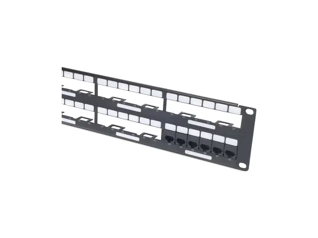 APC Data Distribution 2U Panel - Hus for patchpanel - 2U - for P/N...