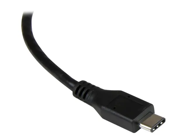 StarTech.com USB-C to Ethernet Gigabit Adapter - Thunderbolt 3 Com...