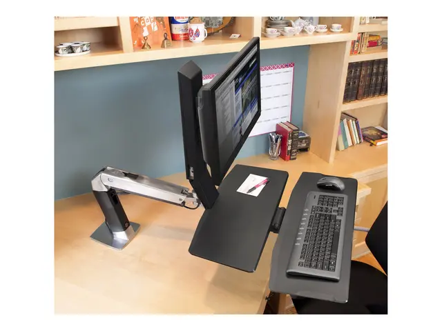 Ergotron WorkFit-A Single LD Workstation With Worksurface - Ståend...