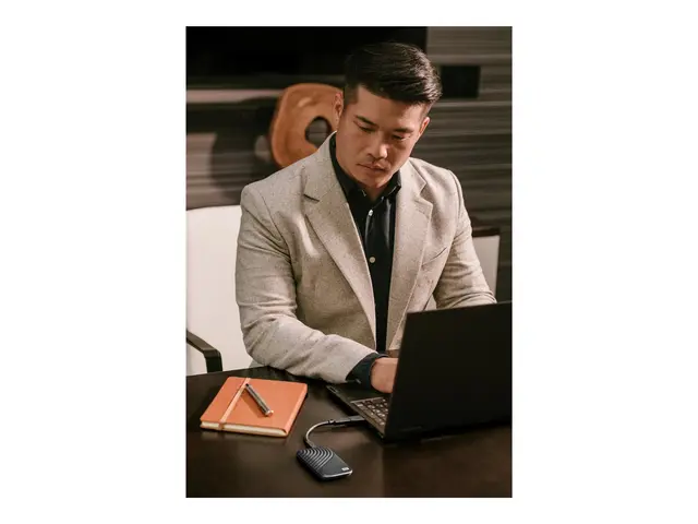 WD My Passport SSD WDBAGF0010BBL - kryptert 1 TB ekstern (bærbar) ...