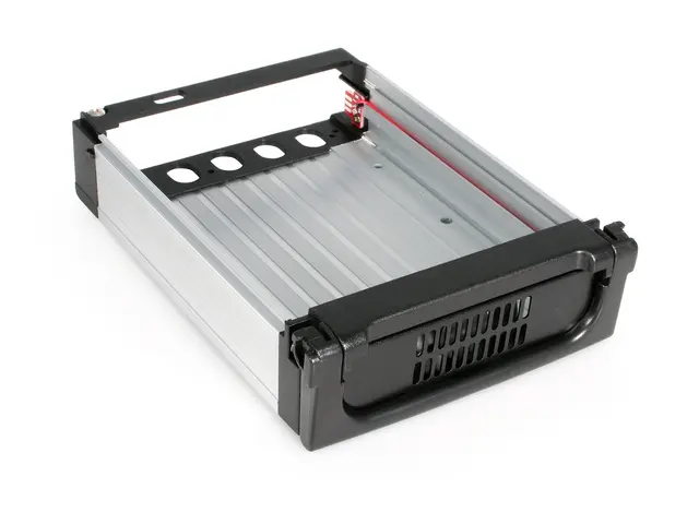 Startech 5.25 in Rugged SATA Hard Drive Mobile Rack Drawer - Alumi...
