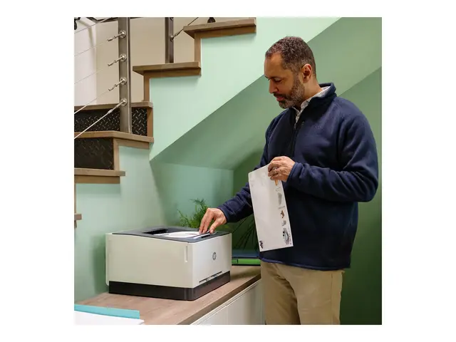 HP Color LaserJet Pro 3202dw - Skriver farge Dupleks laser A4/Lega...