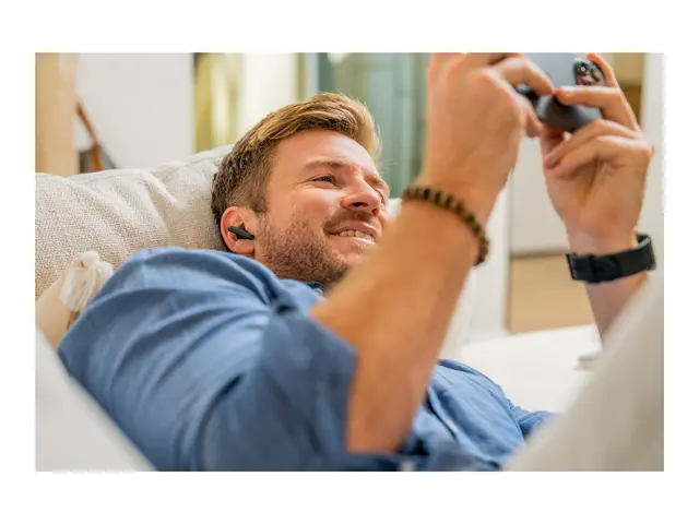 Poly Voyager Free 60+ UC M - True wireless-hodetelefoner med mikro...