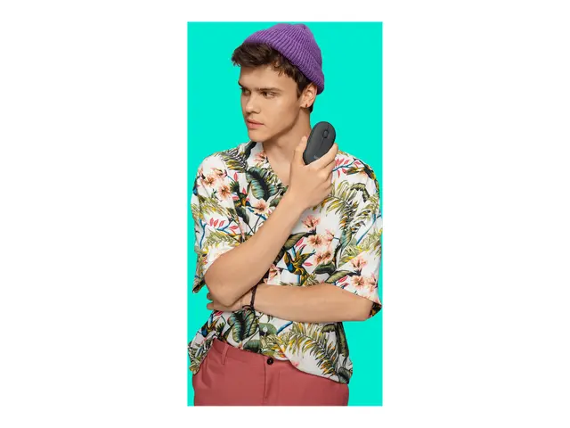 Logitech Pebble M350 - Mus optisk 3 knapper trådløs 2.4 GHz, Bluet...