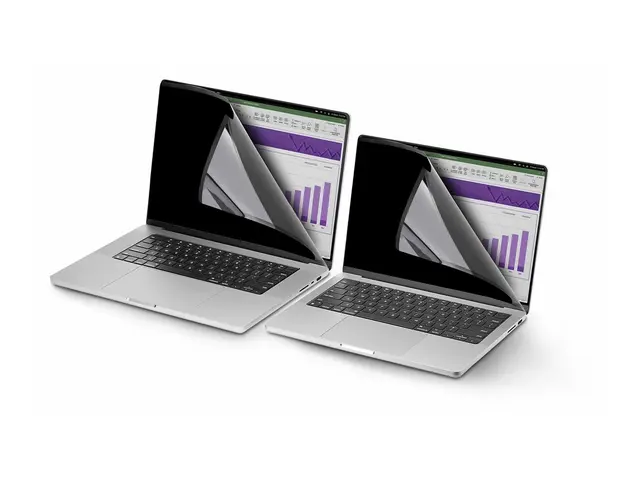 StarTech.com 14-inch MacBook Pro 21/23 Laptop Privacy Screen, Remo...