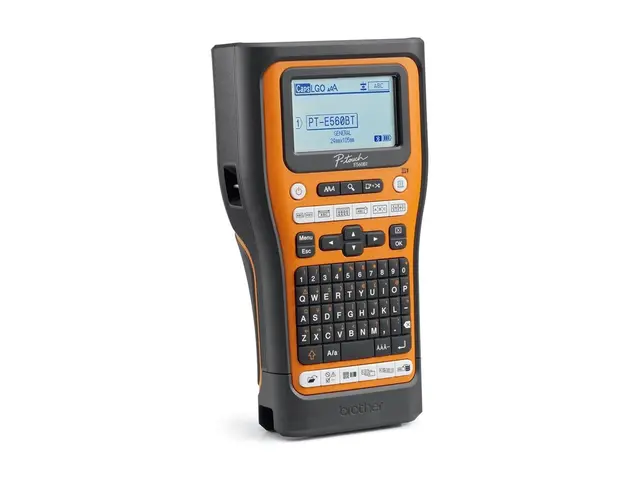 Brother P-Touch PT-E560BTSP - Etikettmaker S/H termotransfer Rull ...