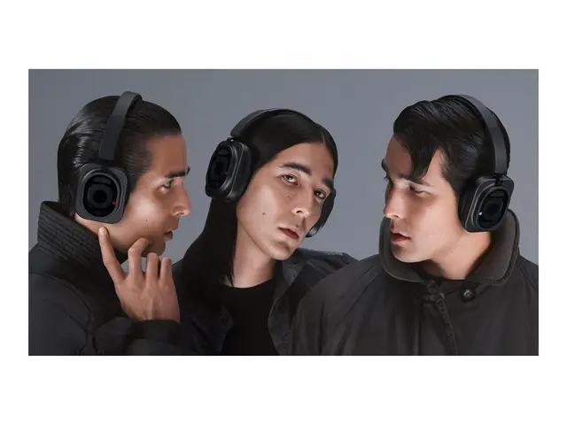 Nothing Headphone (1) Pro - Hodetelefoner med mikrofon full størrelse - Bluetooth - trådløs, kablet - aktiv støydemping - 3,5 mm jakk, USB-C - svart - for Nothing Phone (1) 