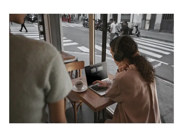 HP EliteBook 6 G1q Notebook Next Gen AI - 14" Qualcomm Snapdragon ...