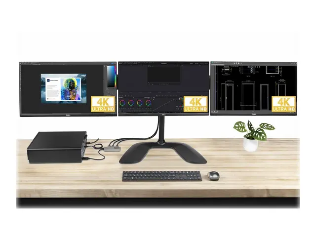 StarTech.com 3-Port MST Hub, DisplayPort to Triple HDMI Monitors, ...
