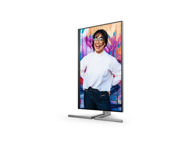AOC Q27U3CV - Graphic Pro Series - LED-skjerm 27" - 2560 x 1440 QHD @ 75 Hz - IPS - 1000:1 - DisplayHDR 400 - 4 ms - HDMI, DisplayPort, USB-C - høyttalere - svart 