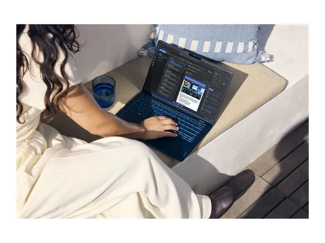 HP EliteBook X G2a Notebook Next Gen AI - 14" - AMD 435 - 32 GB RA...
