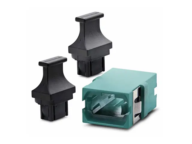 Startech - Nettverkkopler TAA-samsvar MTP/MPO/PC multi-mode (hunn)...