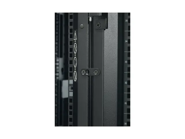 APC NetShelter SX Enclosure with Sides - Rack svart 45U 19" TAA-sa...