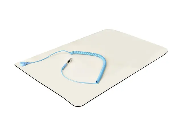 StarTech.com 11x18in Anti Static Mat, ESD Mat for Electronics Repa...