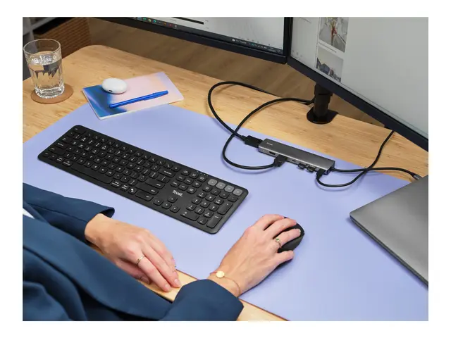 Trust Dalyx 7-in-1 USB-C Multiport Adapter - dokkingstasjon 3.2 2 ...