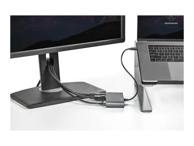 StarTech.com Thunderbolt 3 Mini Dock - Portable Dual Monitor w/ DP...