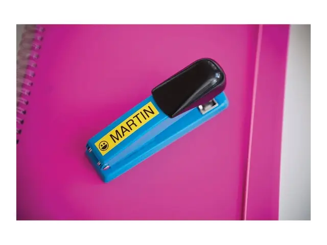 Brother TZe-641 - Standardklebemiddel svart på gult Rull (1,8 cm x...