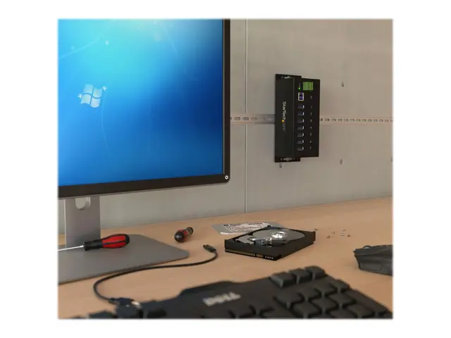 StarTech.com 7-Port USB 3.0 Hub - Metal Industrial USB-A with ESD ...