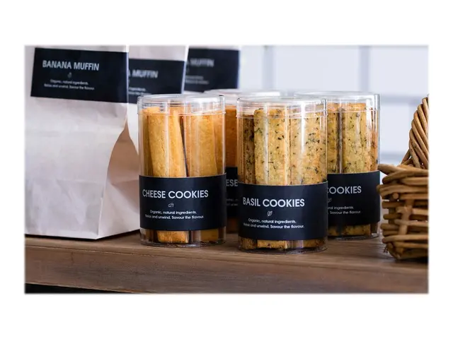 Brother TZe-M365 - Matt adhesiv hvittrykk på mattsvart Rull (3,6 c...