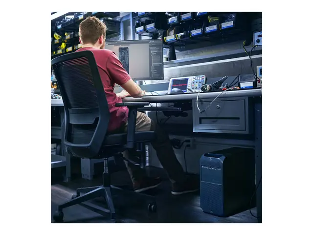 HP Workstation Z4 G5 - tower Xeon W W3-2425 3 GHz 32 GB SSD 1 TB W...