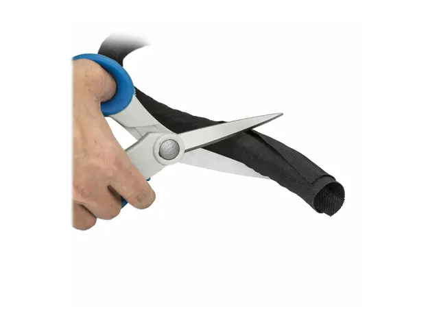 StarTech.com 6.5' (2m) Cable Management Sleeve, Flexible Coiled Wr...